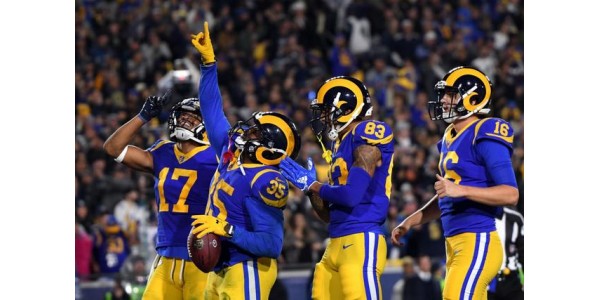 Ser fram emot Los Angles Rams spel mot New Orleans Saints